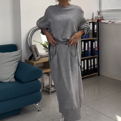 2-delat set med sweatshirt och kjol med rund halsringning för kvinnor